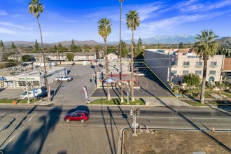 10555 Magnolia Ave, Riverside, CA - Vue aérienne vue de carte - Image1