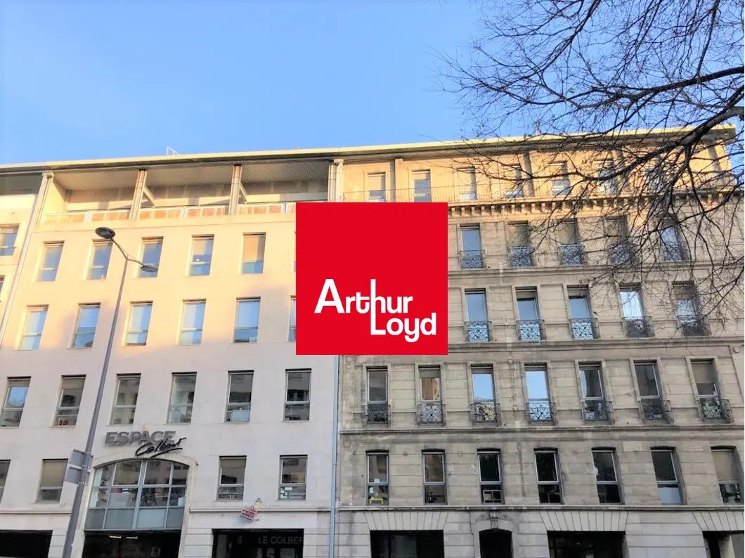 Rue Sainte Barbe, Marseille à louer Photo de l’immeuble– Image 1 sur 13