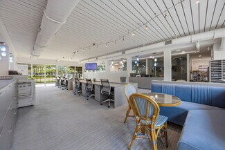 Plus de détails pour 800 Seagate Dr, Naples, FL - Bureau/Local commercial à louer