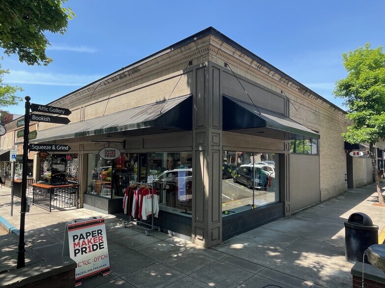 415 NE Cedar St, Camas, WA à louer - Photo de l’immeuble – Image 2 sur 13