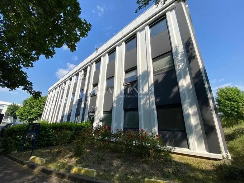 Bureau dans Verrières-le-Buisson à louer - Photo de l’immeuble – Image 1 sur 5
