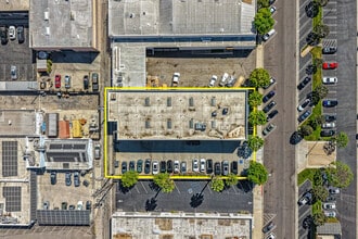 125 W Maple Ave, Monrovia, CA - Vue aérienne vue de carte - Image1