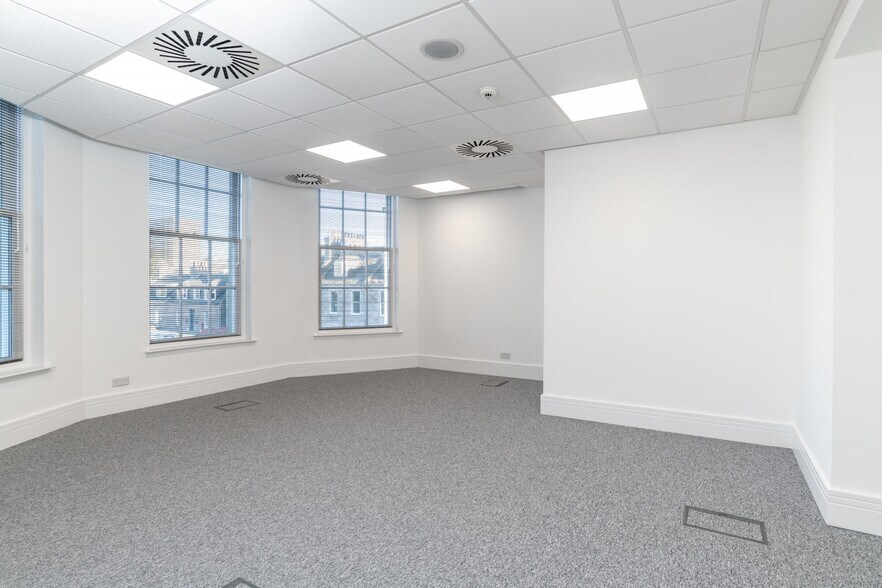 2-8 Albyn Pl, Aberdeen à louer - Photo de l’immeuble – Image 3 sur 10