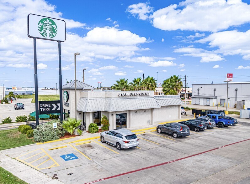 1304 Wildcat Dr, Portland, TX à vendre - Photo de l’immeuble – Image 2 sur 5