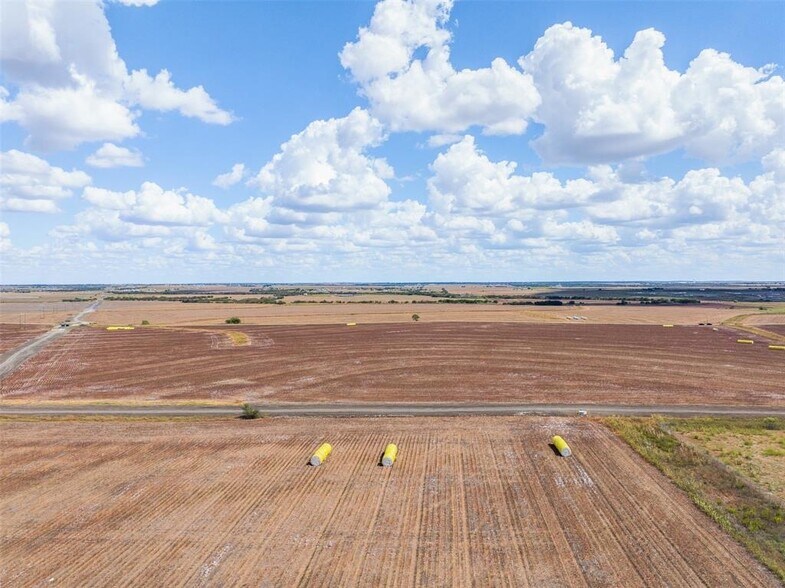 000 Wells Lane, Manor, TX à vendre - Photo de l’immeuble – Image 3 sur 35