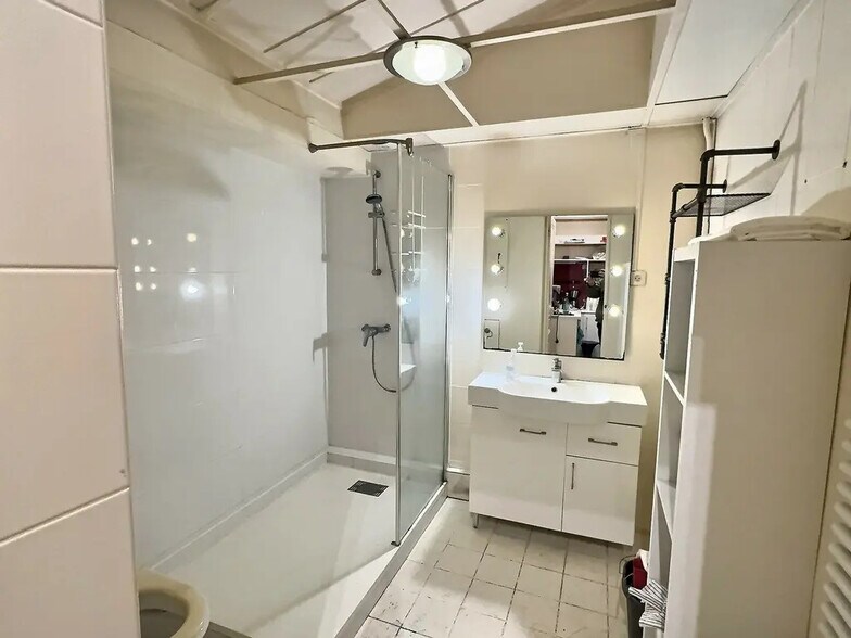 Bureau dans Paris à louer - Photo intérieure – Image 3 sur 4