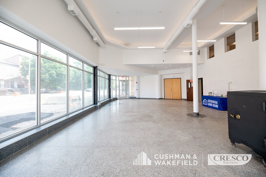 12550 Euclid Ave, Cleveland, OH à vendre - Photo de l’immeuble – Image 2 sur 29