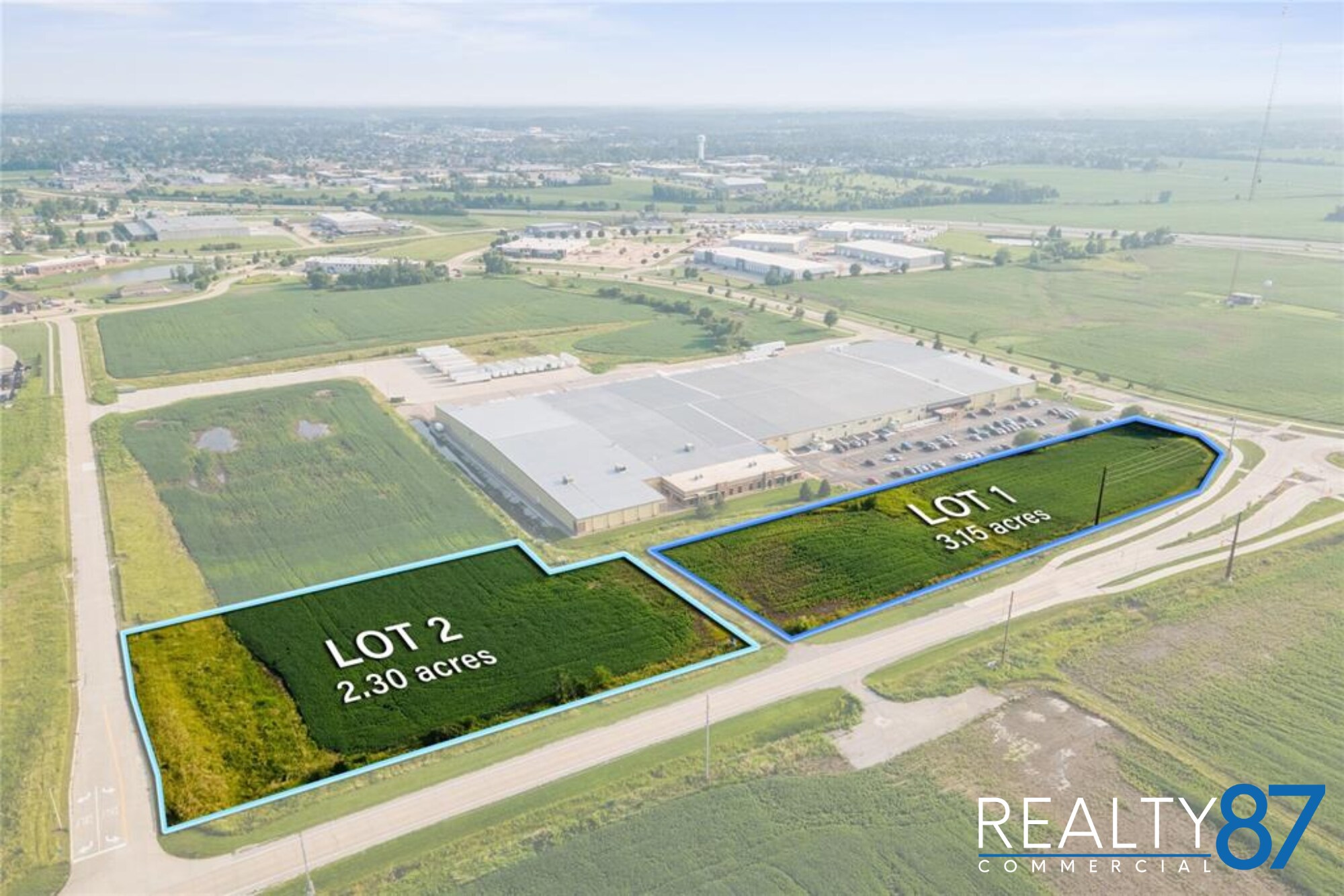 1175 Tower Terrace, Hiawatha, IA à vendre Photo de l’immeuble– Image 1 sur 20