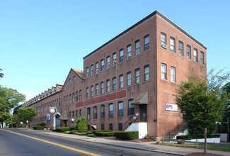 Plus de détails pour 85 Willow St, New Haven, CT - Local d'activités à louer