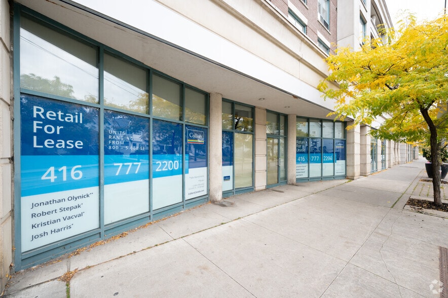 1747-1775 Queen St E, Toronto, ON à louer - Photo de l’immeuble – Image 2 sur 2