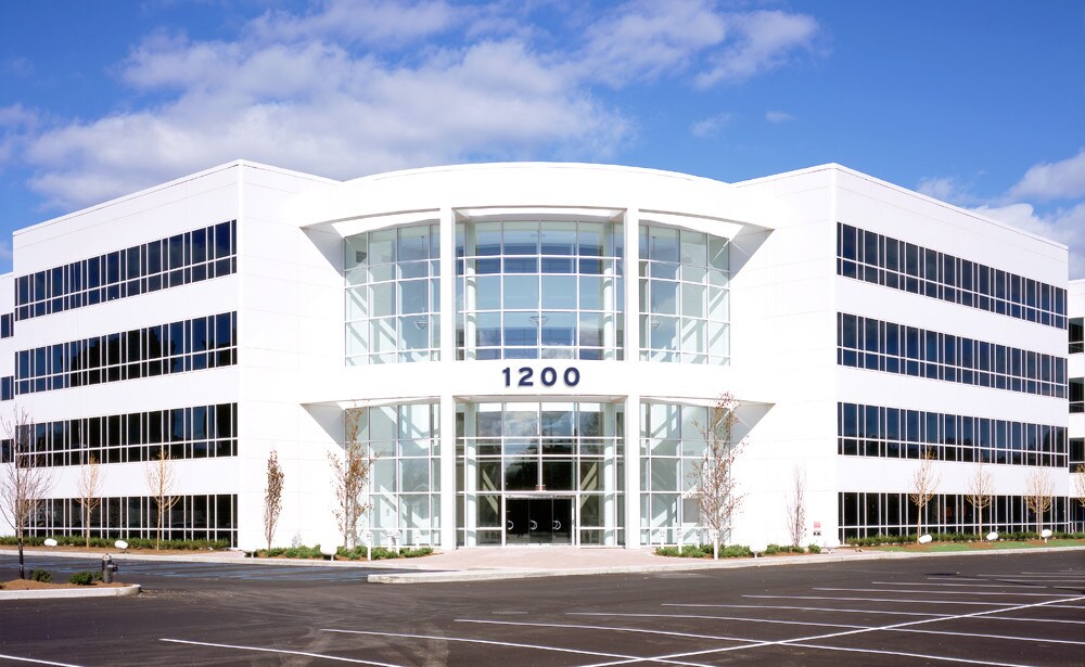 1200 Waters Pl, Bronx, NY à louer Photo principale– Image 1 sur 5