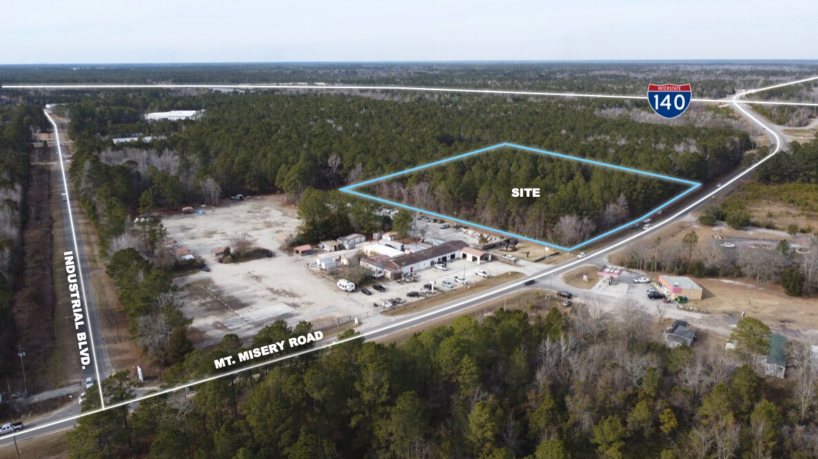 2021 Mount Misery NE Pky, Leland, NC à louer Photo principale– Image 1 sur 5
