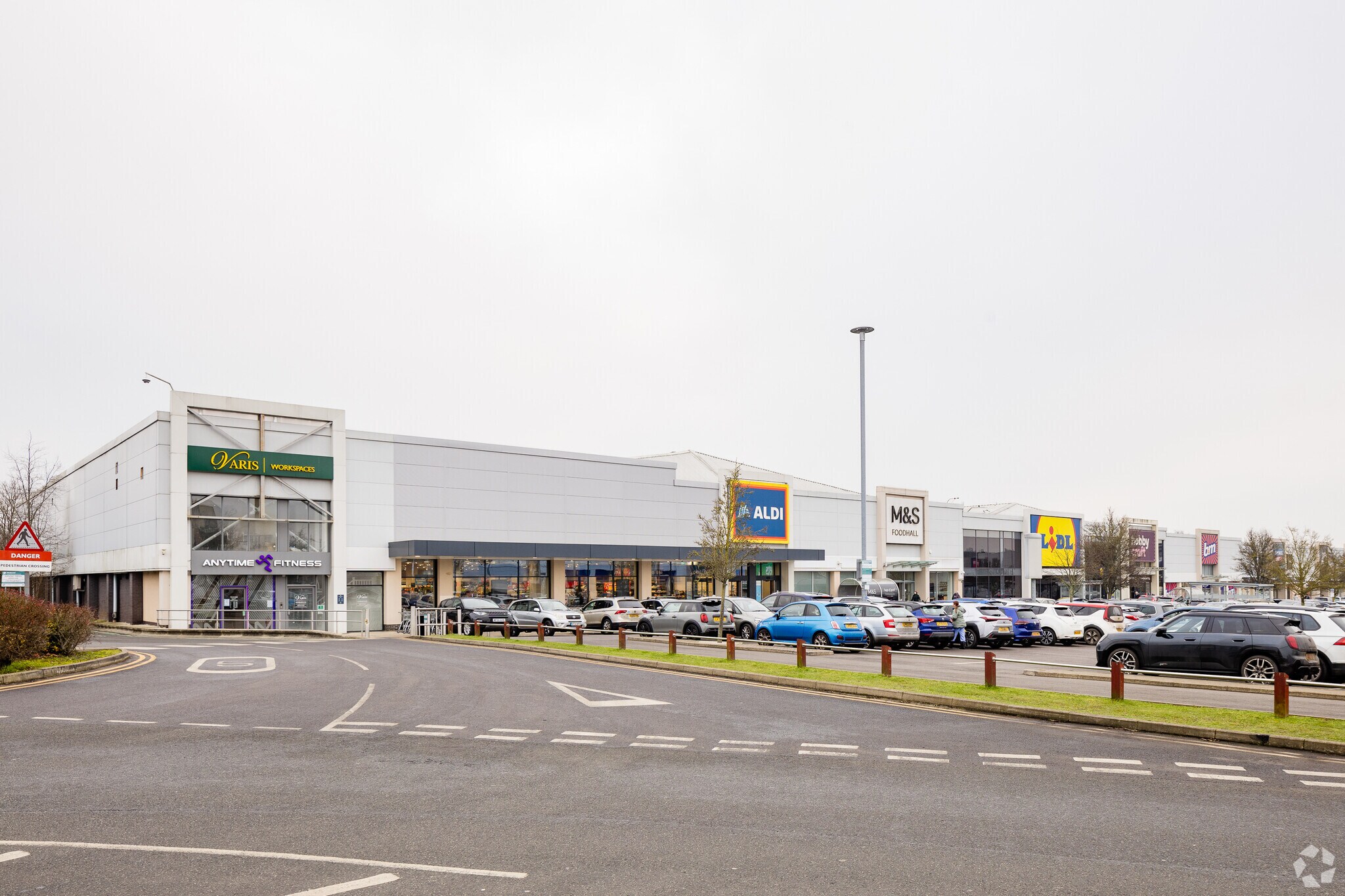 Theobald St, Borehamwood à louer Photo de l’immeuble– Image 1 sur 4