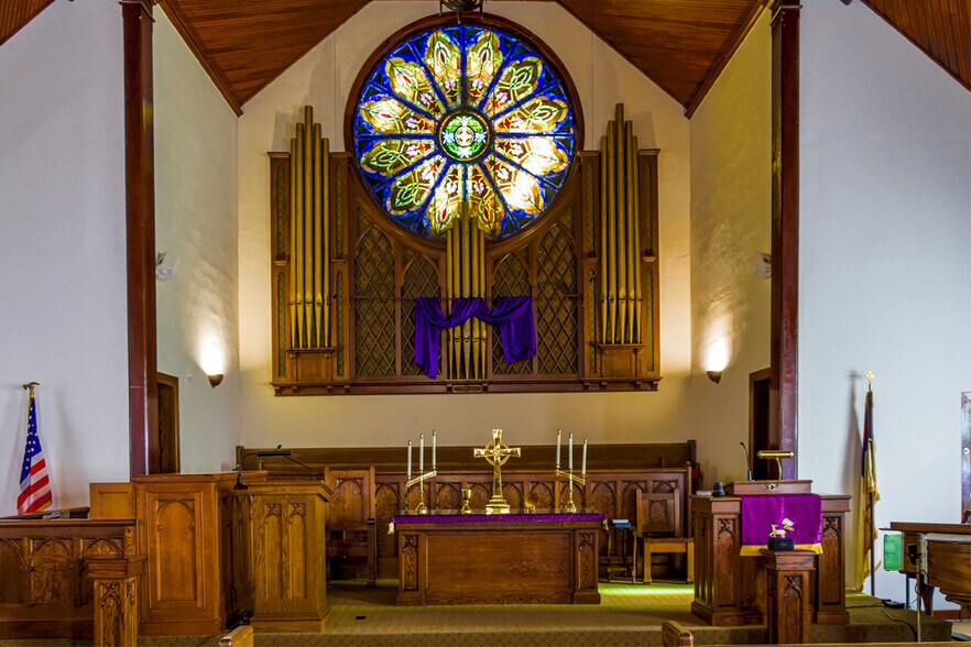 110 E Peoria St, Paola, KS à vendre - Photo de l’immeuble – Image 3 sur 3