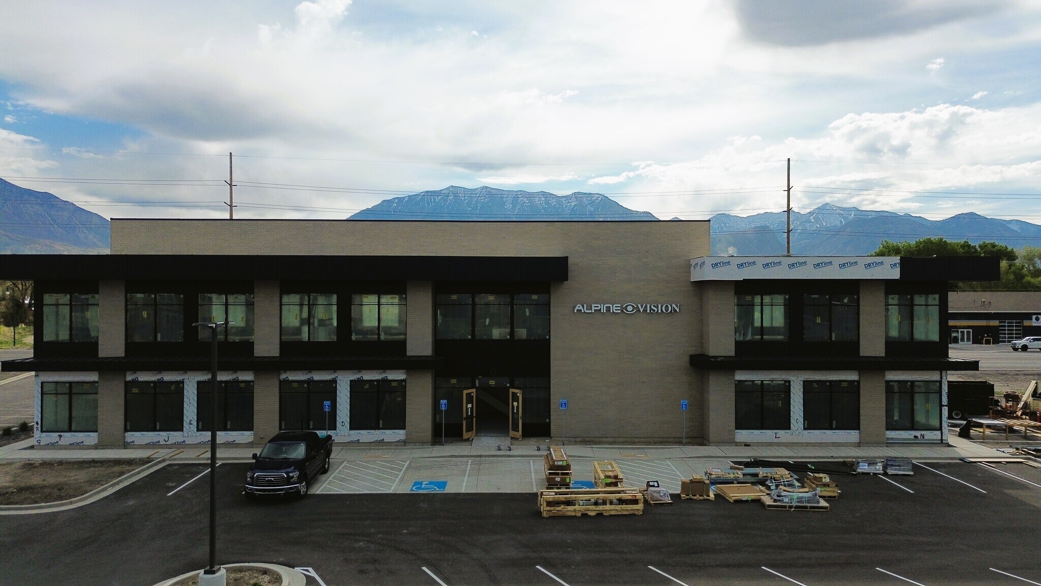 307 N Geneva Rd, Vineyard, UT à louer Photo principale– Image 1 sur 6