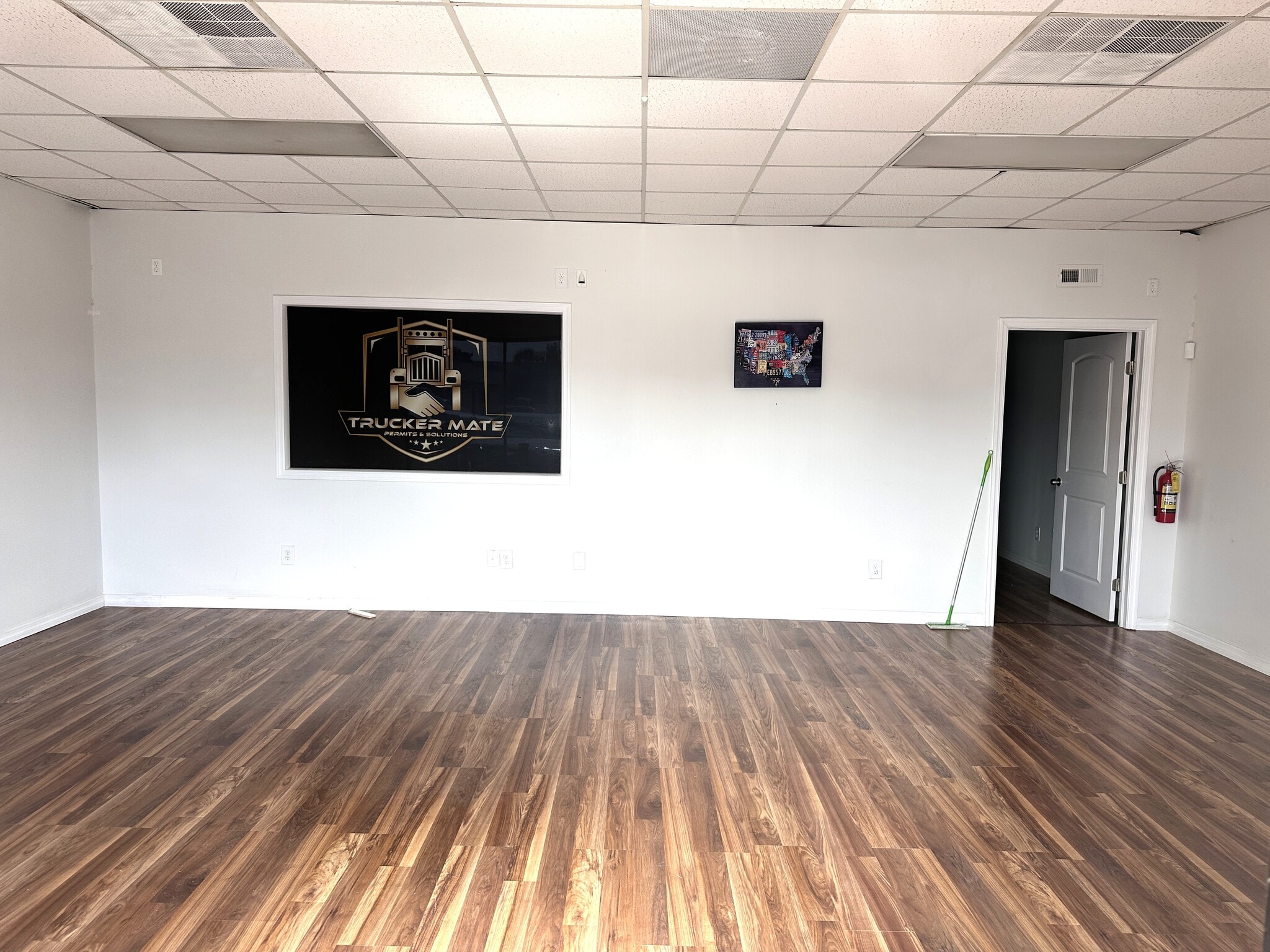 333-351 Airport Pulling Rd N, Naples, FL à louer Photo intérieure– Image 1 sur 11