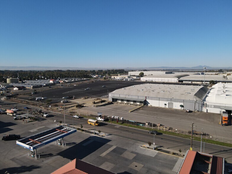 1515-1521 S Fresno Ave, Stockton, CA à louer - Photo de l’immeuble – Image 2 sur 2