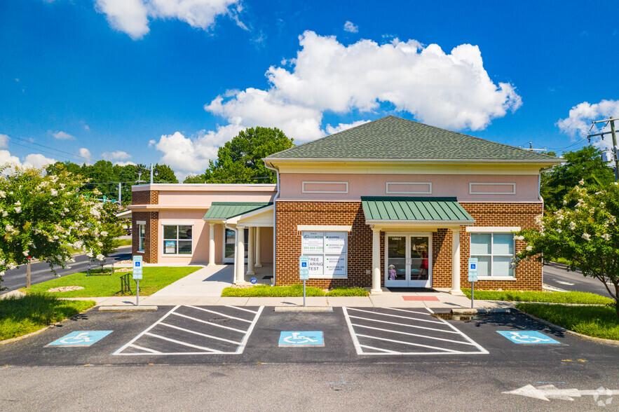 Local commercial dans West Point, VA à louer - Photo de l’immeuble – Image 3 sur 20