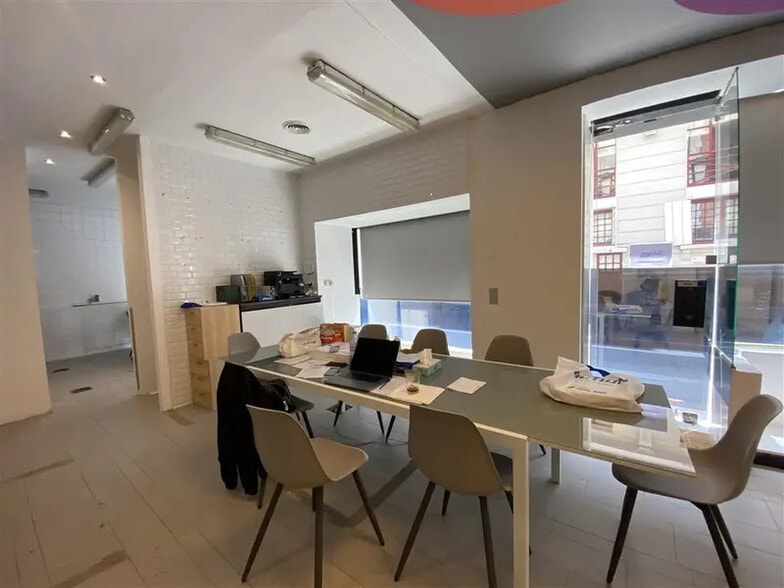 8 Rue Juliette Lamber, Paris à louer - Photo de l’immeuble – Image 2 sur 10