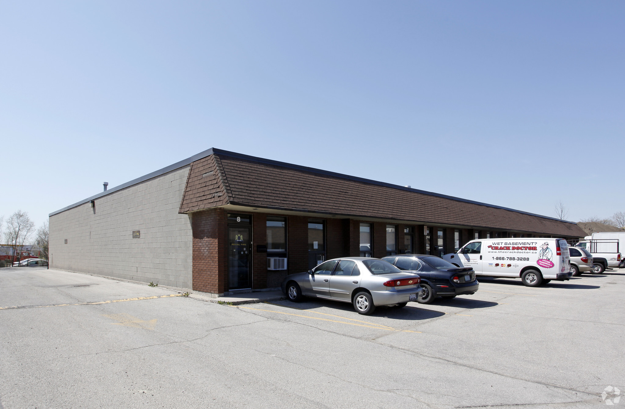 2416 Haines Rd, Mississauga, ON à vendre Photo principale– Image 1 sur 4