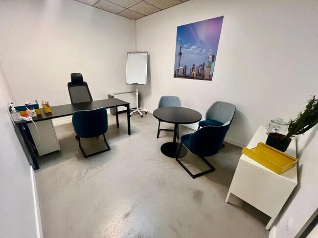 Plus de détails pour Bureau à louer