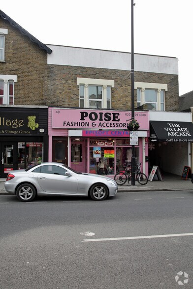 49A Station Rd, Londres à vendre - Photo de l’immeuble – Image 2 sur 10