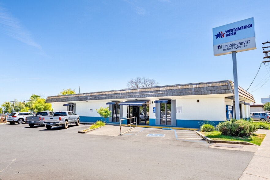 650 N Main St, Lakeport, CA à vendre - Photo de l’immeuble – Image 3 sur 9