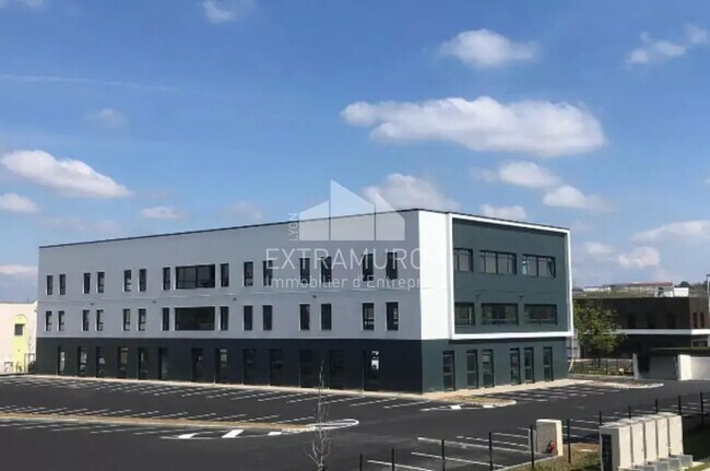 Plus de détails pour 355 Rue Gabriel Voisin, Villefranche-sur-Saône - Bureau à louer