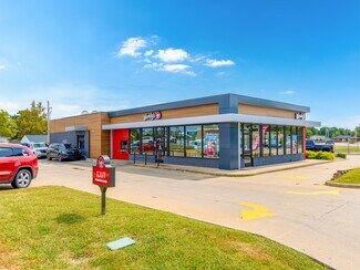 Plus de détails pour 1202 N Missouri St, Macon, MO - Local commercial à vendre