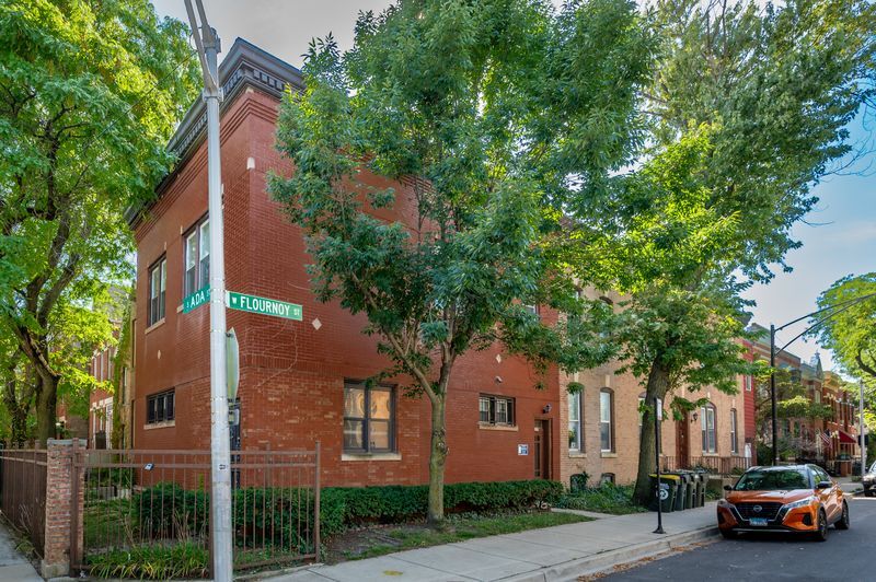 1333 W Flournoy St, Chicago, IL à vendre - Photo de l’immeuble – Image 3 sur 3