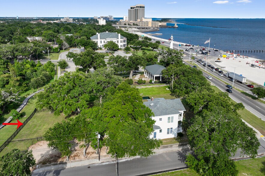 1096 Beach Blvd, Biloxi, MS à vendre - Photo de l’immeuble – Image 2 sur 10