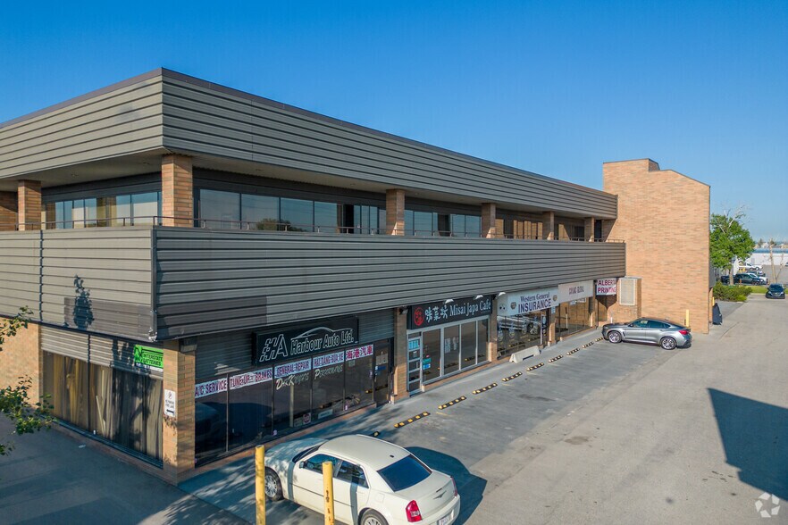 1915 32 Av NE, Calgary, AB à vendre - Photo de l’immeuble – Image 2 sur 15