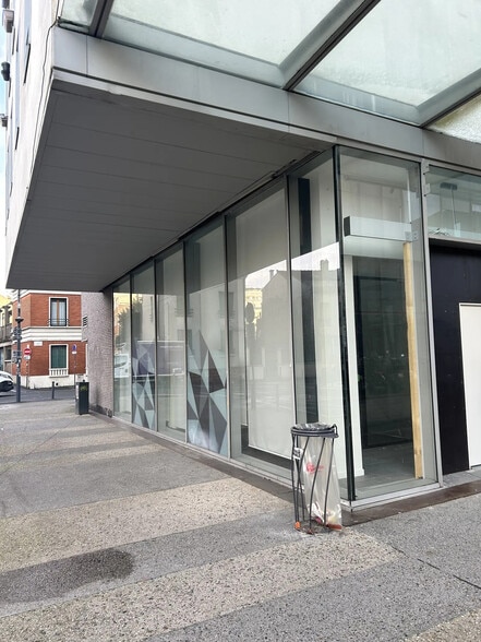 15 Rue Des Lumières, Montreuil à louer - Photo de l’immeuble – Image 2 sur 9