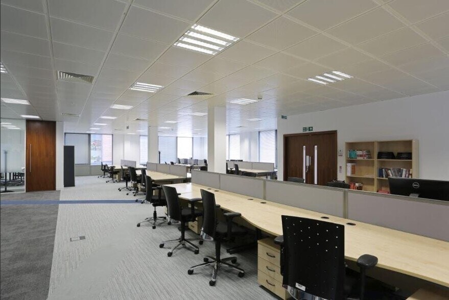 3 Waterside Dr, Reading à louer - Photo intérieure – Image 2 sur 4