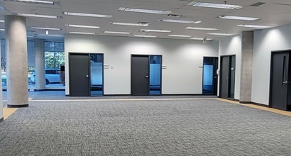 303 Terry Fox Dr, Ottawa, ON à louer Photo intérieure– Image 1 sur 4