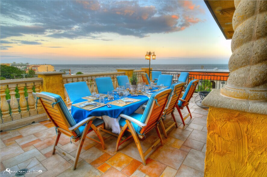 935 Beachview Dr, Saint Simons Island, GA à vendre - Photo de l’immeuble – Image 3 sur 21