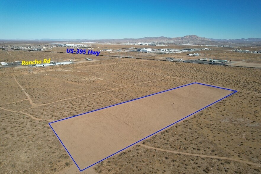 Jonathan St, Adelanto, CA à vendre - Photo de l’immeuble – Image 3 sur 15