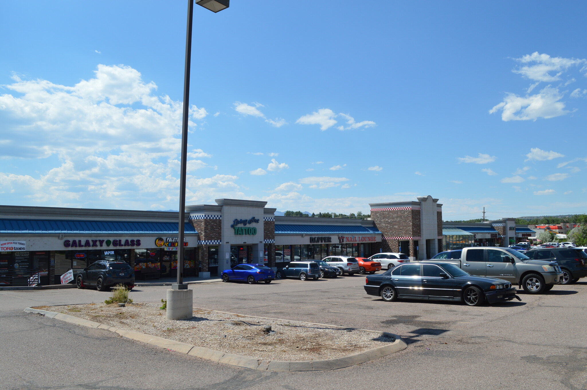 522-586 S Academy Blvd, Colorado Springs, CO à louer Photo de l’immeuble– Image 1 sur 1