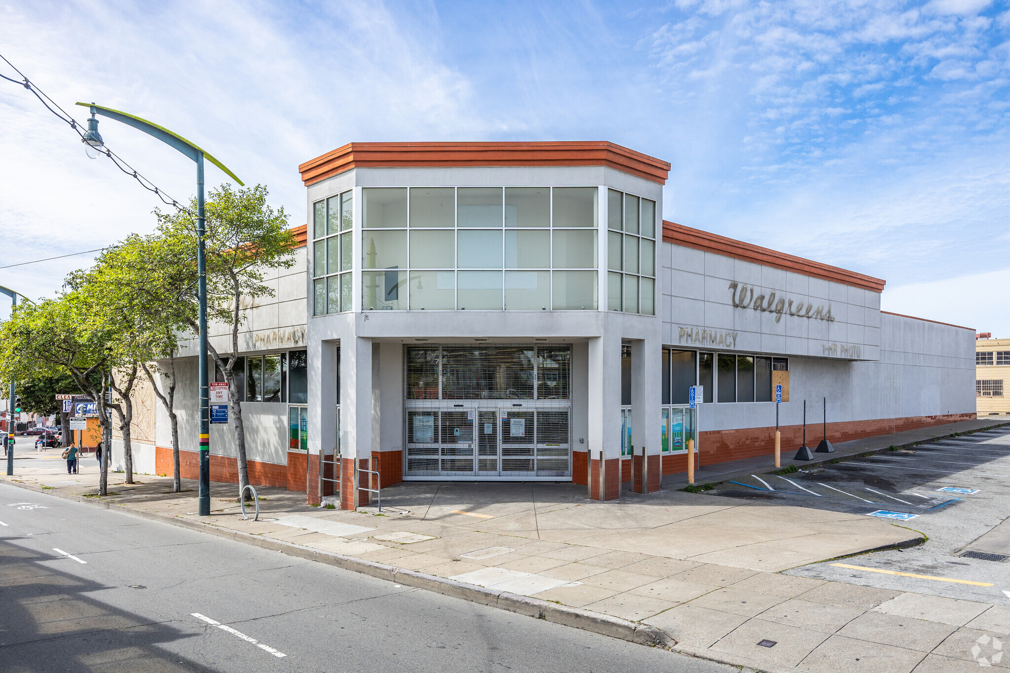 5300 3rd St, San Francisco, CA à louer Photo principale– Image 1 sur 6