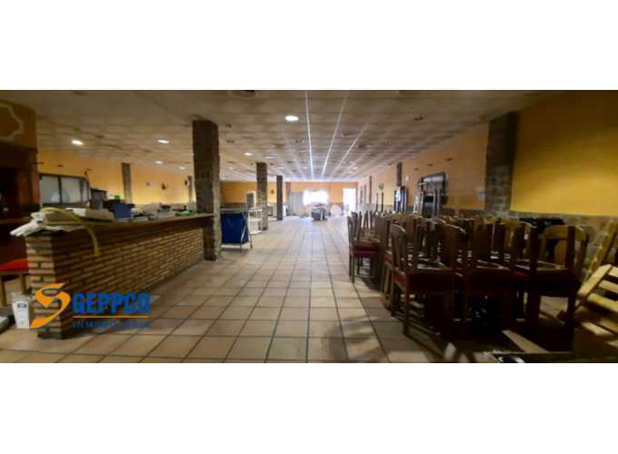 Industriel/Logistique dans Esquivias, Toledo à vendre - Photo de l’immeuble – Image 2 sur 25