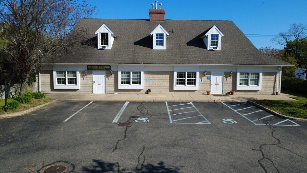 36 Route 25a, East Setauket, NY à louer - Photo de l’immeuble – Image 2 sur 9