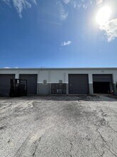 4760-4838 NE 12th Ave, Fort Lauderdale, FL à louer Photo de l’immeuble– Image 2 sur 2