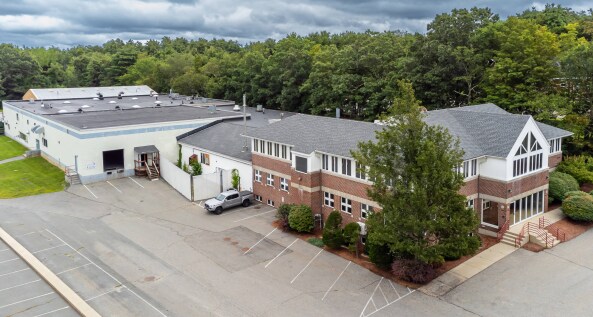 172 E Main St, Georgetown, MA à louer - Photo de l’immeuble – Image 1 sur 2