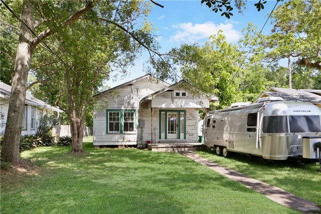 540 Lafitte St, Mandeville, LA à vendre Photo principale– Image 1 sur 3