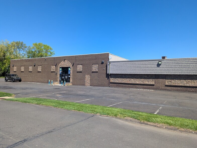 1065 Industrial Blvd, Southampton, PA à louer - Photo de l’immeuble – Image 3 sur 19