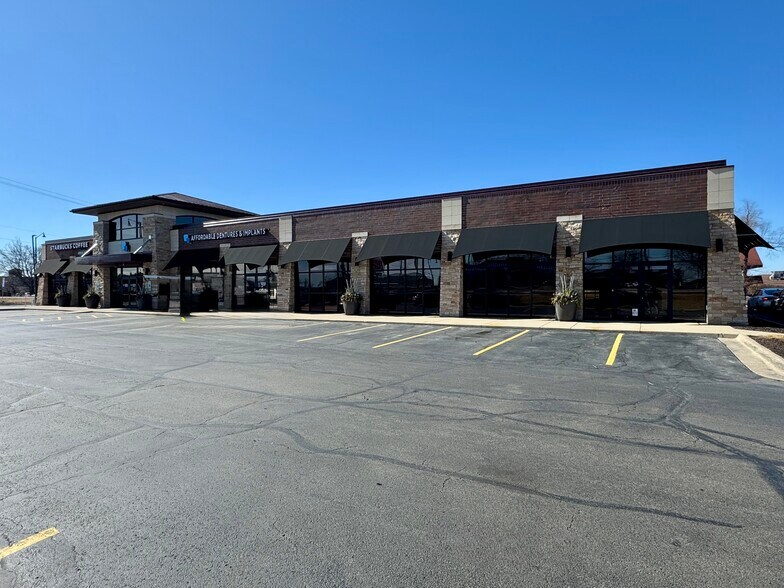 7474 E State St, Rockford, IL à louer - Photo de l’immeuble – Image 2 sur 7