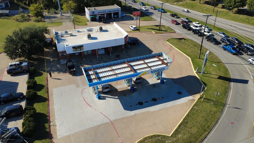 4049 Boat Club Rd, Lake Worth, TX à vendre - Photo de l’immeuble – Image 1 sur 5