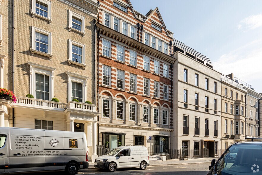 21-22 Grosvenor St, Londres à louer - Photo de l’immeuble – Image 2 sur 32