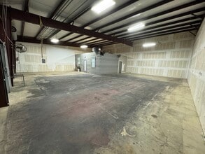 18992 Ranch to Market 150 rd, Driftwood, TX à louer Photo de l’immeuble– Image 2 sur 5