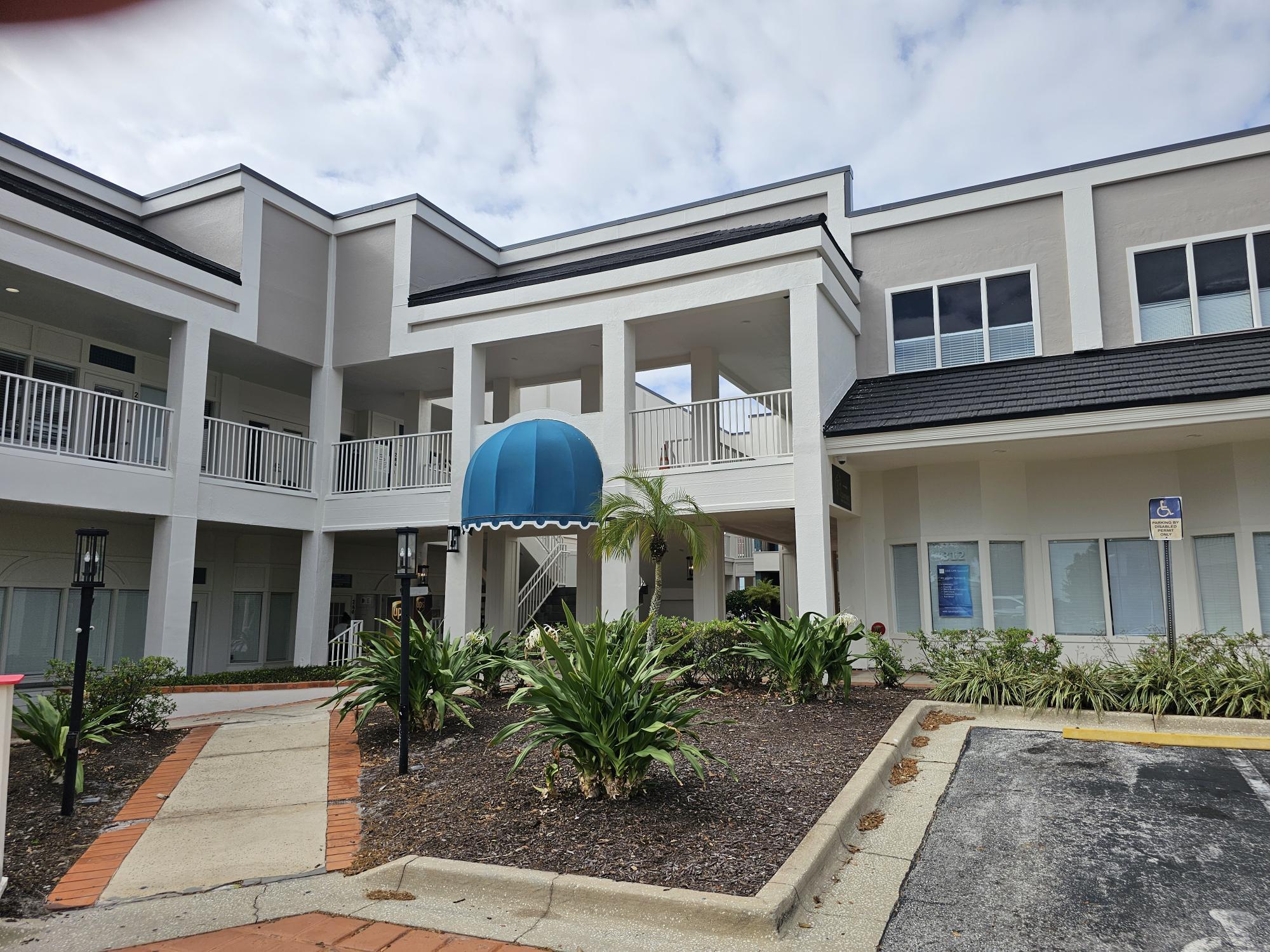 218-384 Wilshire Blvd, Casselberry, FL à louer Photo principale– Image 1 sur 35